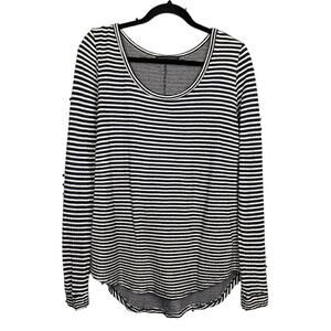 Whetherly Womens Long Sleeve Tee Size M